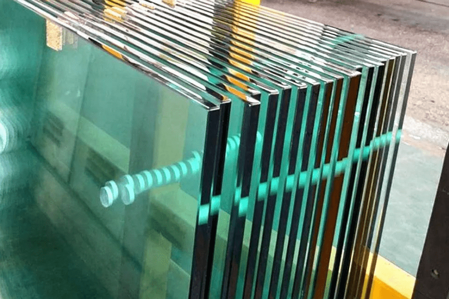 10mm thick glass panels increase padel court cost